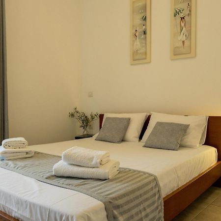 Theofilos Apartment Sitia  Esterno foto