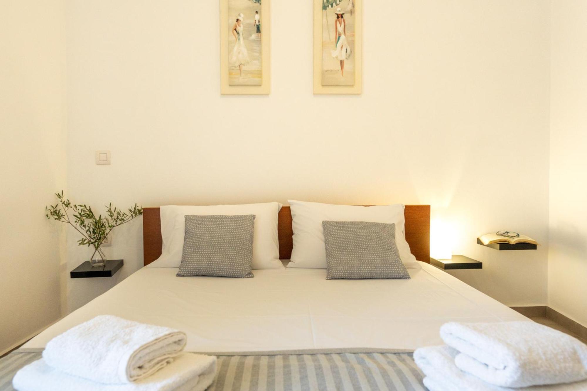 Theofilos Apartment Sitia  Esterno foto